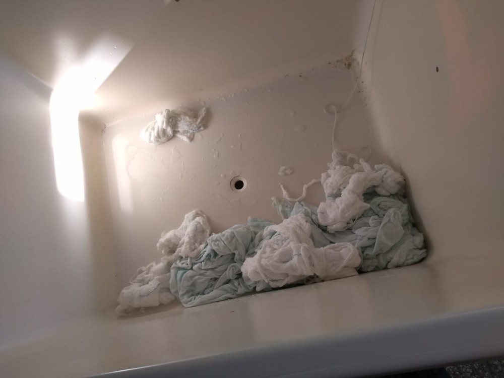 Fiscalização flagra compressas reutilizadas e falta de equipamentos básicos em hospital no Amazonas 