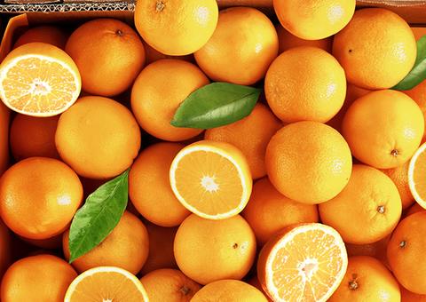 Laranja melhora a saúde cardiovascular e a pele. Saiba mais