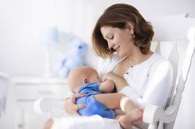Amamentar previne doenças cardíacas, dizem especialistas
