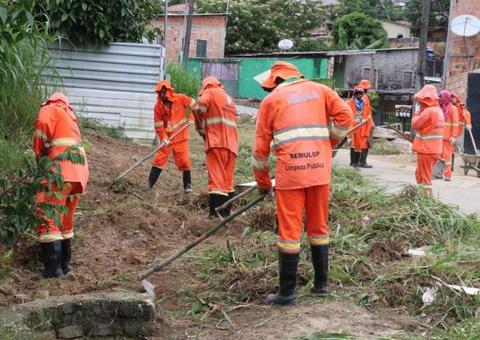 Mutirão de limpeza é realizado em bairro de Manaus 