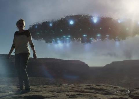 Terror Beyond the Sky ganha trailer bizarro com abduções alienígenas