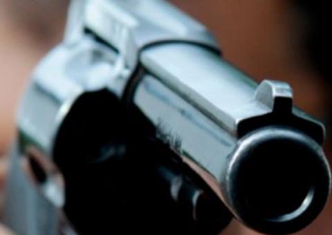 Homem é preso ao ser flagrado tentando assaltar passageiros de ônibus em Manaus