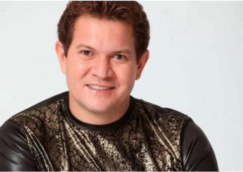 Ximbinha faz xixi nas calças durante show no Pará