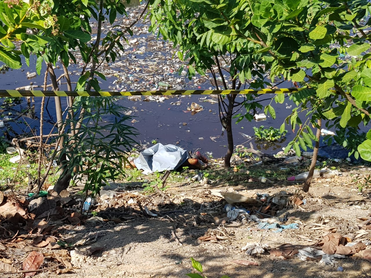 Corpo de travesti é encontrado às margens de igarapé em Manaus