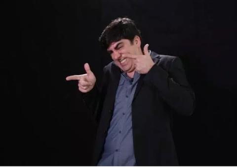 Marcelo Adnet tira sarro de Bolsonaro em vídeo de humor