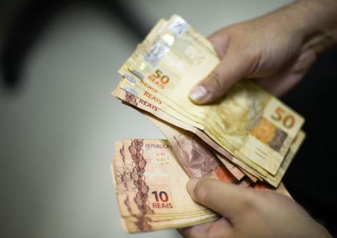 Governo aumenta para R$ 1.006 previsão para salário mínimo em 2019