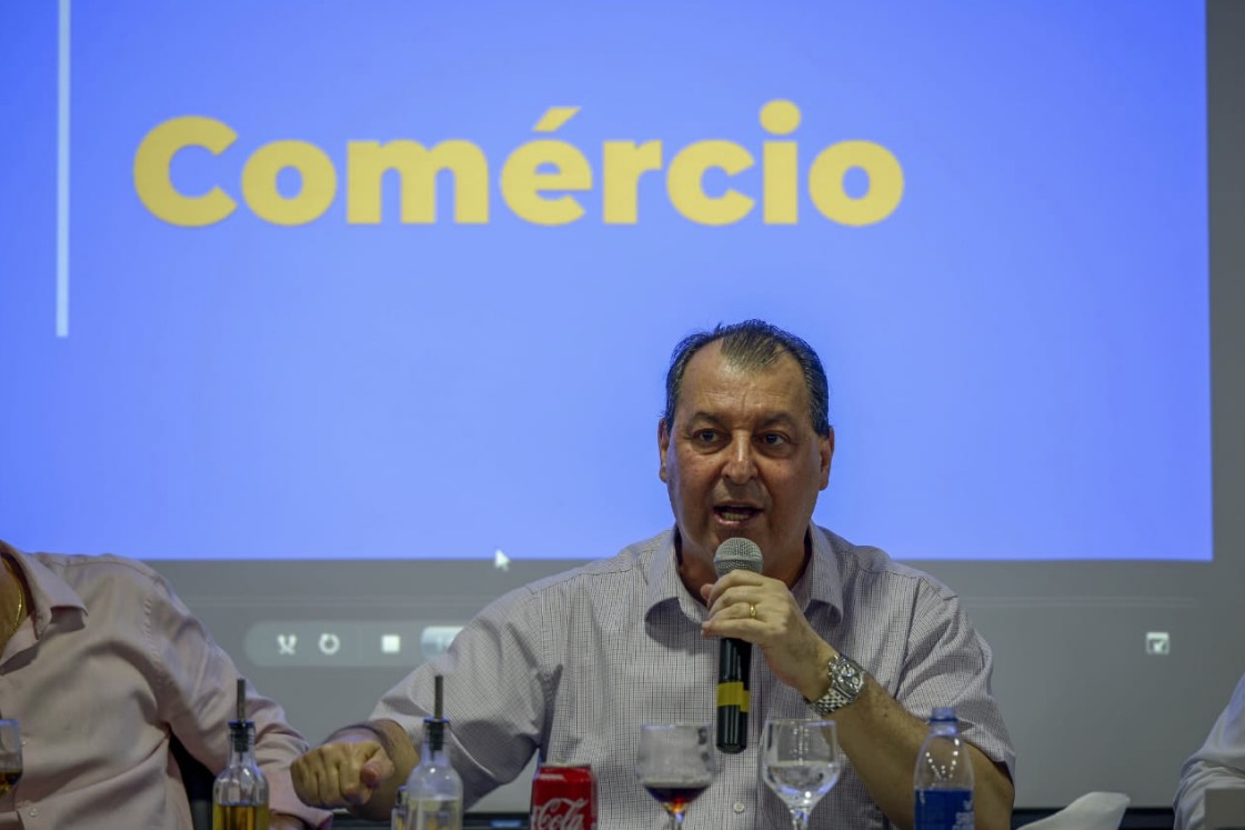 A lojistas, Omar Aziz assume compromisso de fortalecer a economia do Amazonas