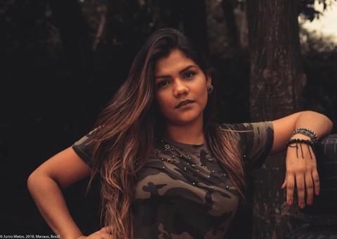 Letícia Correia agita shopping de Manaus com show de MPB