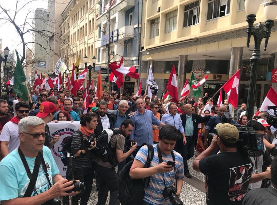 Ciro Gomes rejeita ir atrás do eleitorado do PT após decisão do TSE sobre Lula  
