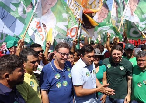 Wilson Lima realiza caminhada em Manaus