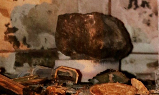 Após incêndio, meteorito do Museu Nacional é encontrado intacto