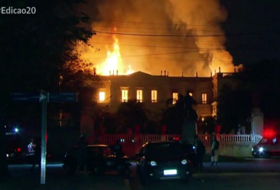 Famosos lamentam incêndio no Museu Nacional