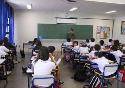 Ideb tem pequeno avanço no ensino médio, mas segue abaixo da meta