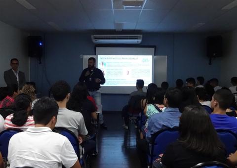 Faculdade oferta curso preparatório gratuito para Enem com 100 vagas em Manaus