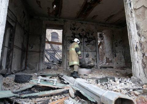 Governo brasileiro busca ajuda internacional para tentar recuperar museu incendiado