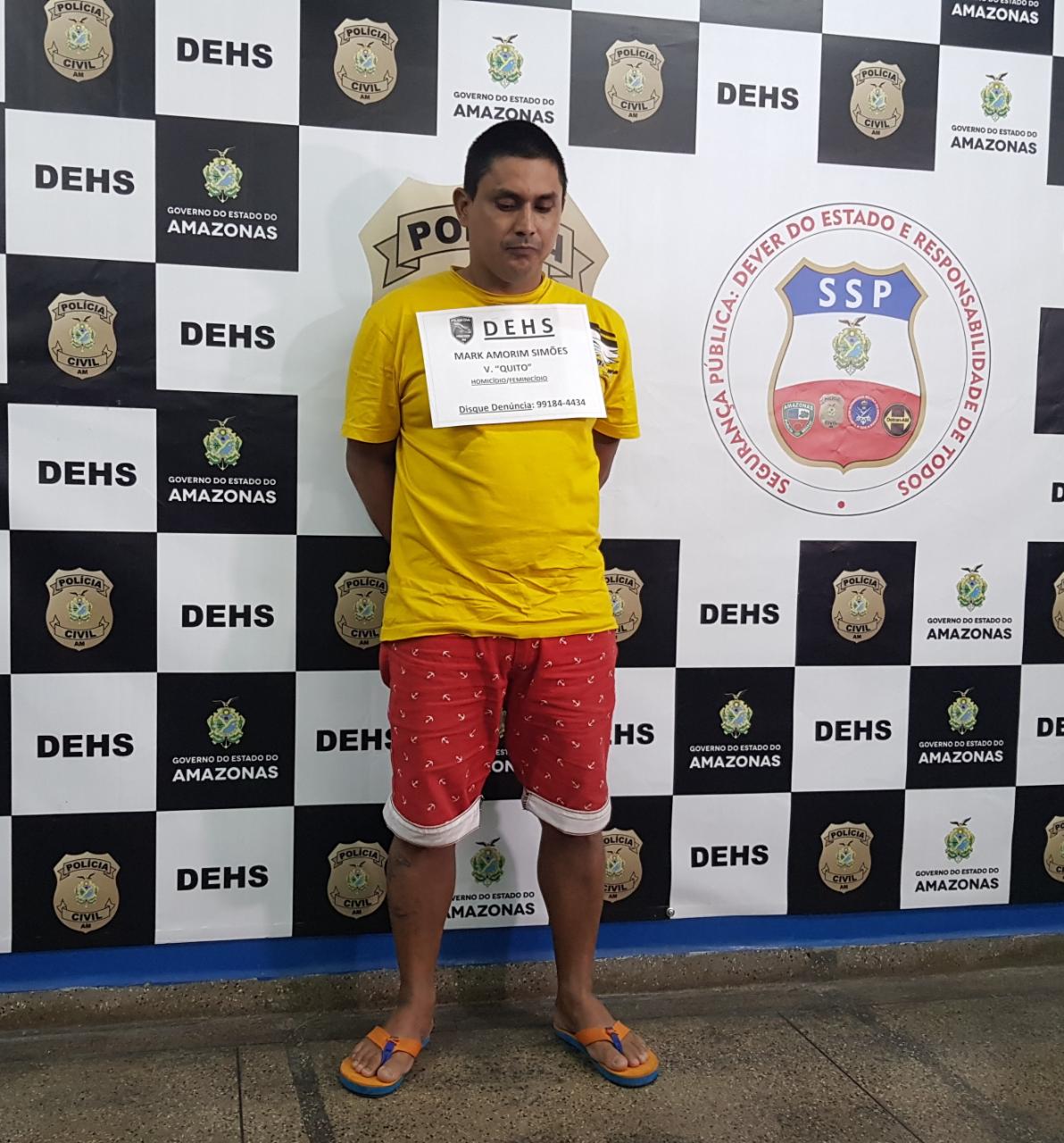 Homem suspeito de matar mulher a facadas na frente dos filhos é preso em Manaus 