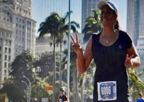 Soldado que corria maratonas enquanto estava de licença da PM é expulsa da corporação 