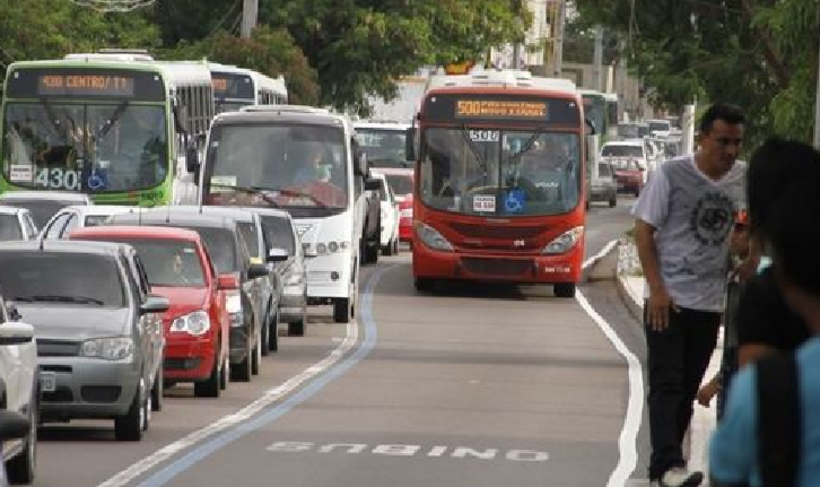 Ônibus terão itinerários alterados durante desfiles da Semana da Pátria 