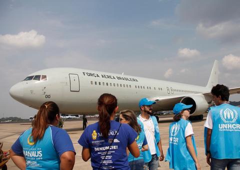 Cerca de 200 imigrantes venezuelanos chegam a Manaus