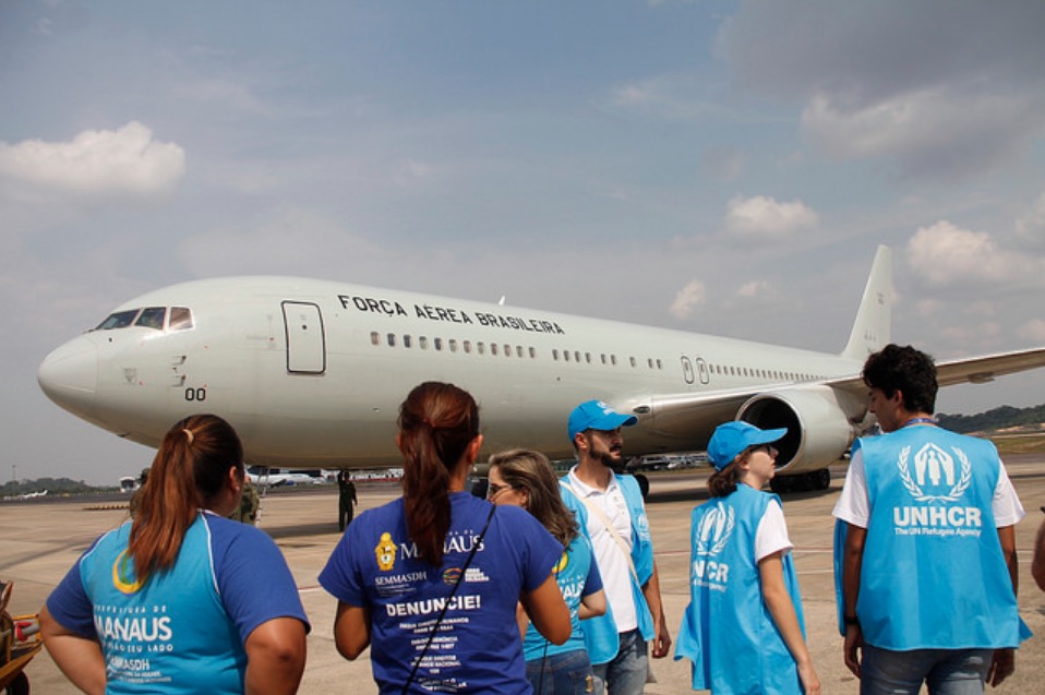 Cerca de 200 imigrantes venezuelanos chegam a Manaus