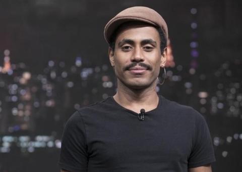 Ator Ícaro Silva recebe alta após ser ferido por estilhaço de bala 