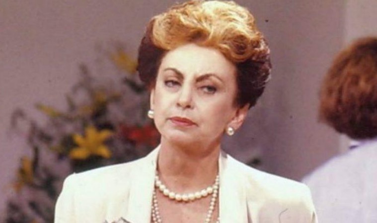 Filho de Beatriz Segall diz que mãe morreu dormindo