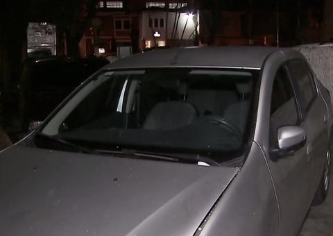  Médica entrega carro durante assalto e é atropelada por ladrões