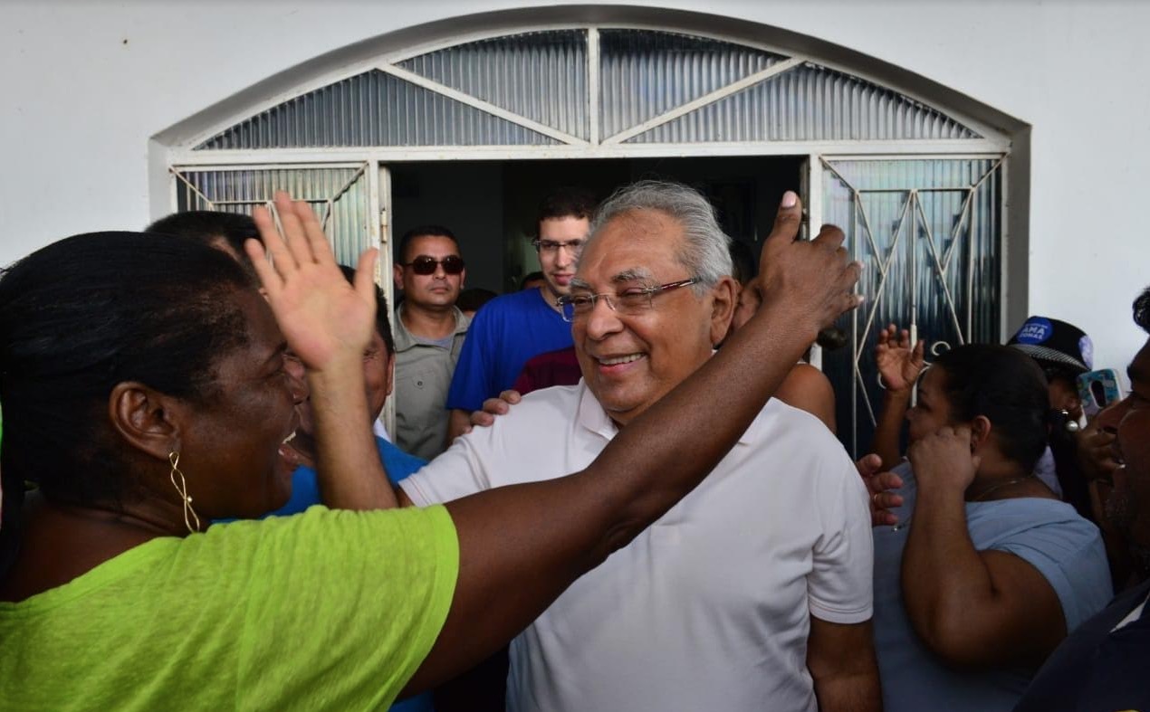 Em Presidente Figueiredo, Amazonino afirma que vai criar a Escola de Hotelaria