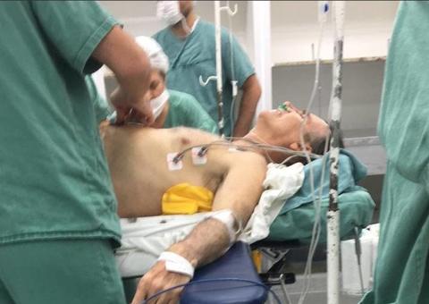 Após cirurgia, Bolsonaro está em estado grave na UTI