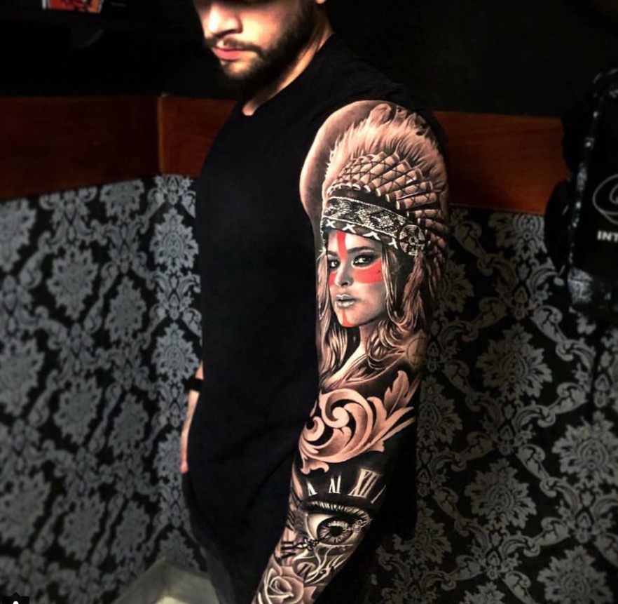 Marido de Preta Gil faz tatuagem gigante de cantora no braço 