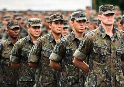 Projeto que aumenta para 20 dias licença-paternidade de militares é aprovado pelo Senado