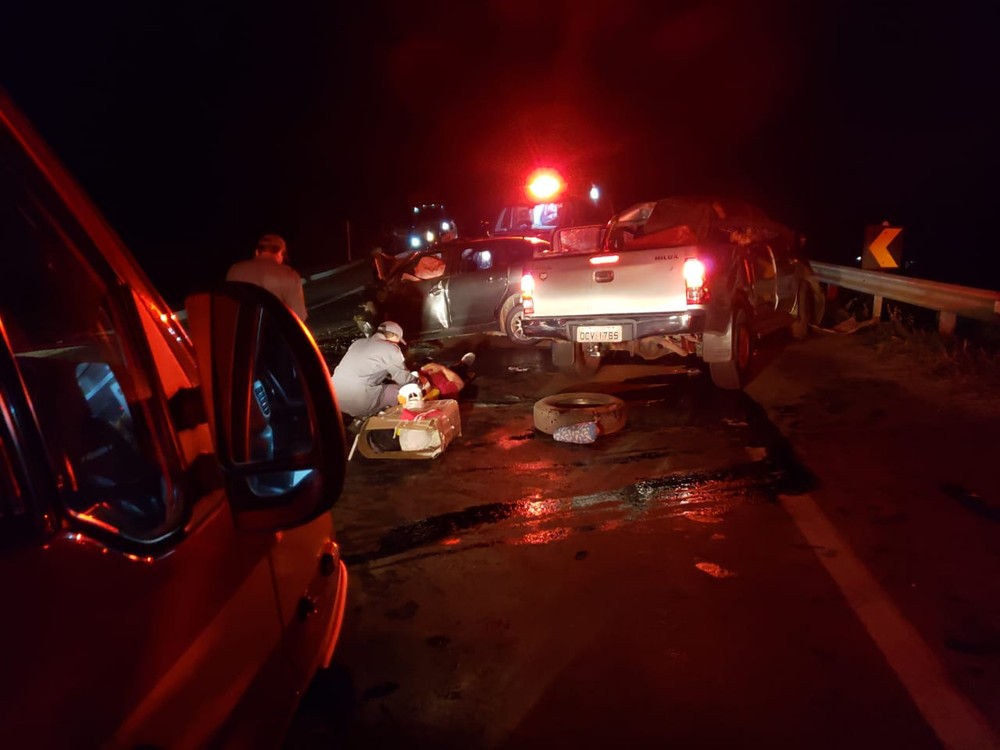 Cinco pessoas morrem e três ficam feridas durante acidente grave em estrada
