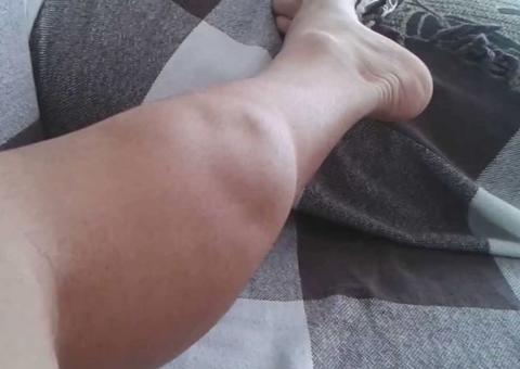 Por que temos cãibras nas pernas durante a noite?