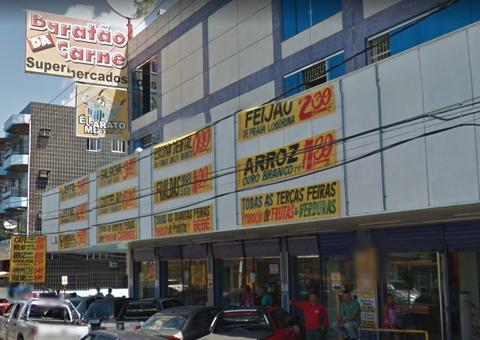  Homens armados tocam o terror durante assalto no Baratão da Carne