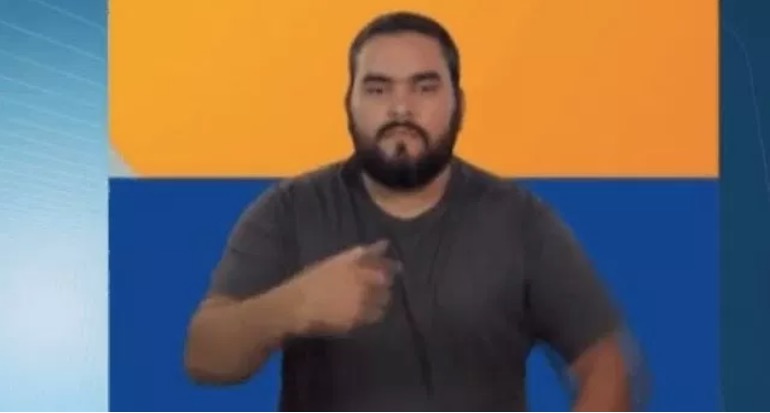 Intérprete de Libras é acusado de inventar sinais em propagandas eleitorais