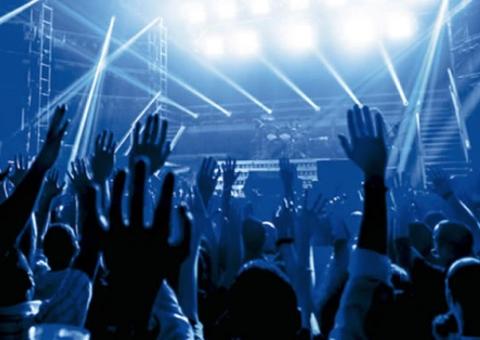  Luiz Cláudio Picolé é a atração deste sábado na Meia Noite Acaba