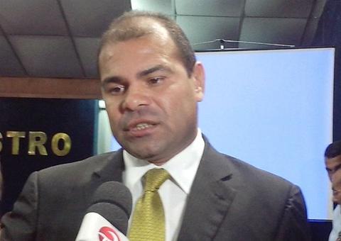 Vereador é achado morto dentro de apartamento 