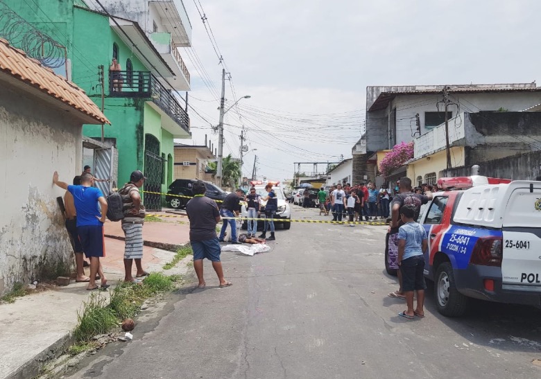 Em Manaus, homem morre ao ser esfaqueado no pescoço durante briga