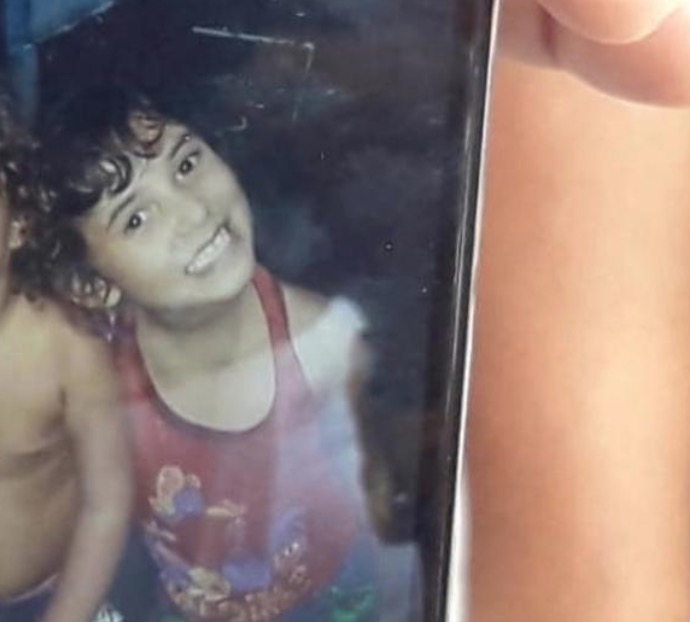 Marinha faz buscas por criança desaparecida após barco afundar em Manaus