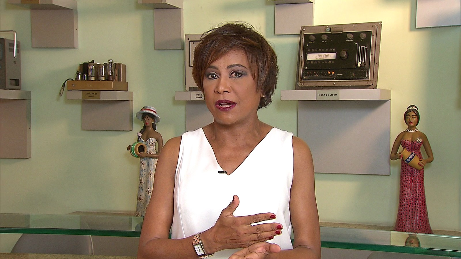 Apresentadora do SBT, Graça Araújo, morre após sofrer AVC em academia