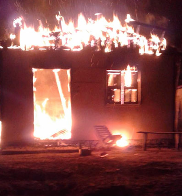 Mulher tranca filhos de 3 e 5 anos em casa e ateia fogo no Amazonas