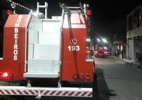 Corpo de jovem de 20 anos é encontrado em cova por populares em Manaus