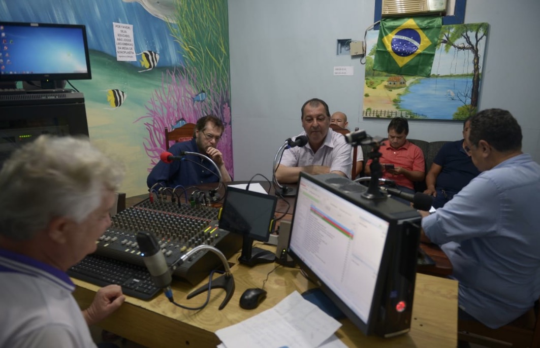 Omar Aziz afirma que mineração extrativista familiar será regulamentada 