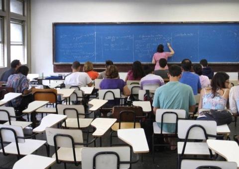 Salário mínimo pago ao professor no Brasil é um dos piores do mundo