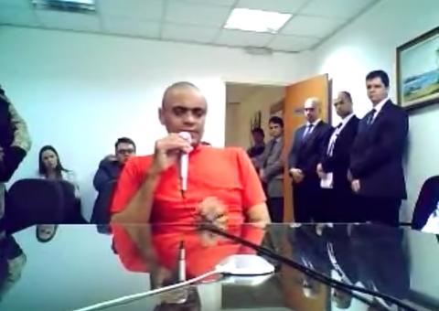 Em audiência com juíza, agressor de Bolsonaro chama atentado de 'incidente'; veja vídeo