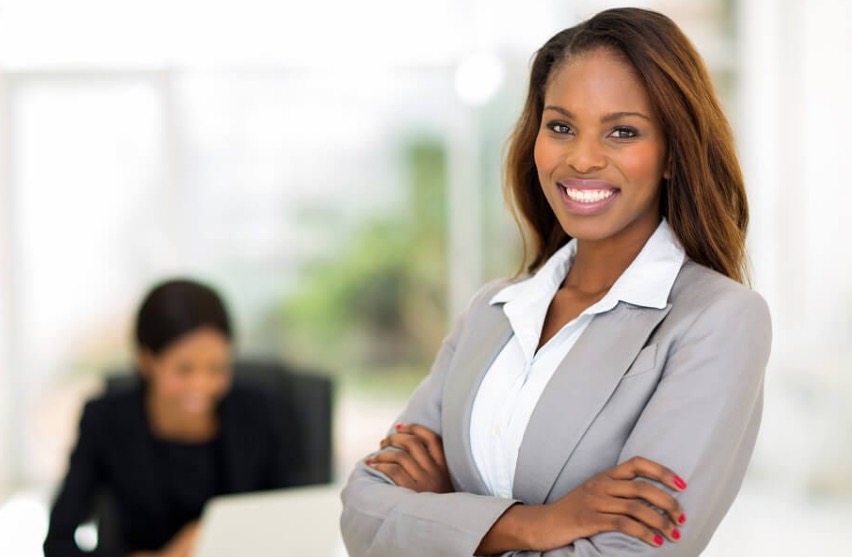 Mulheres amazonenses trabalham e estudam mais, porém ganham menos que os homens