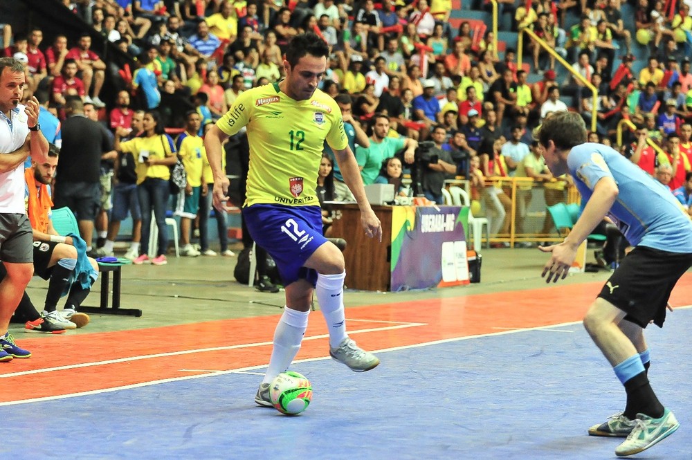 Com craque Falcão, Brasil e Argentina se enfrentam na Arena Amadeu Teixeira
