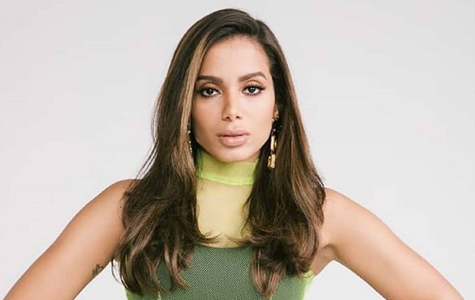  Internautas ameaçam boicotar Anitta por causa de Bolsonaro