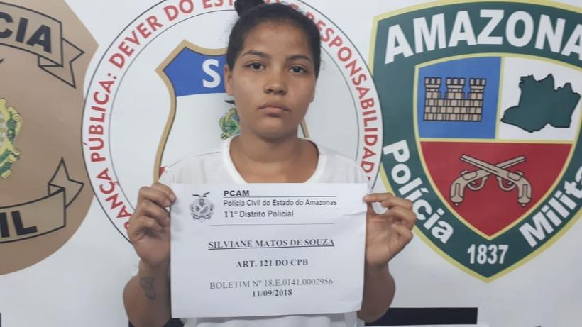 Suspeita de jogar mulher de ônibus em movimento vai responder ao crime em liberdade