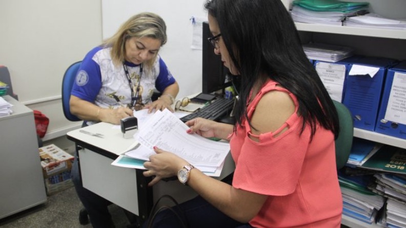 Professores aprovados no concurso público são convocados pela Prefeitura